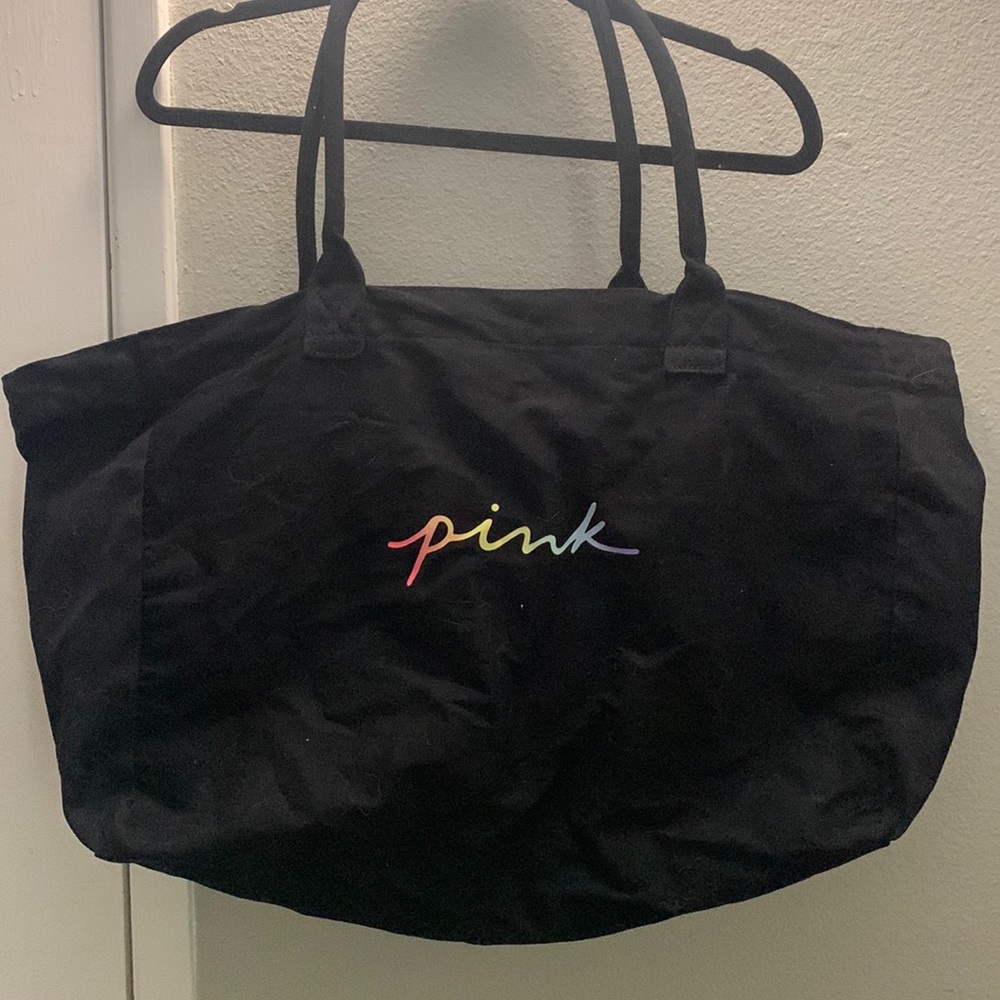 Victoria’s Secret black tote with zipper